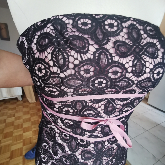 Dress - Picture 2 of 2